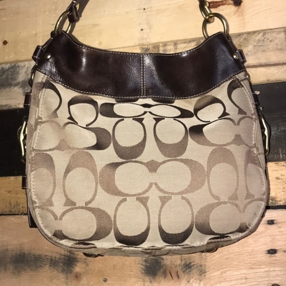 Coach Signature Zoe Hobo with Dust Bag - Picture 7 of 8